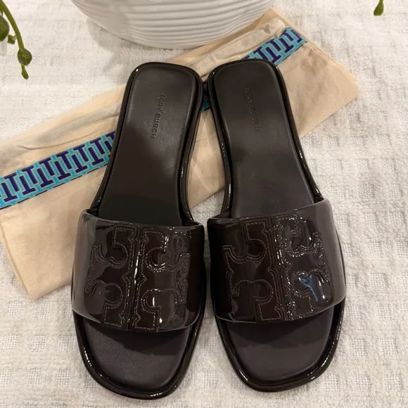 BRAND NEW! Tory Burch Patent Leather Double-T Sports Slide, Cocoa