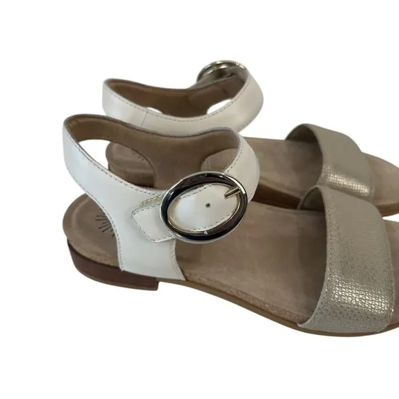 Brioso RANCHO Womens Cream/Metallic Sandals SZ 7.5M Leather Upper Buckle Closure