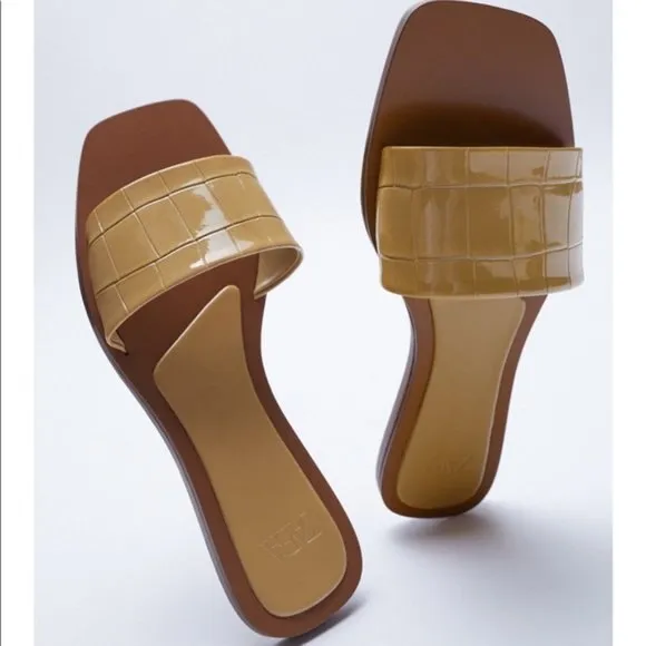 Brown Zara Patent Leather Slides Sandals Slip-Ons (NWT)