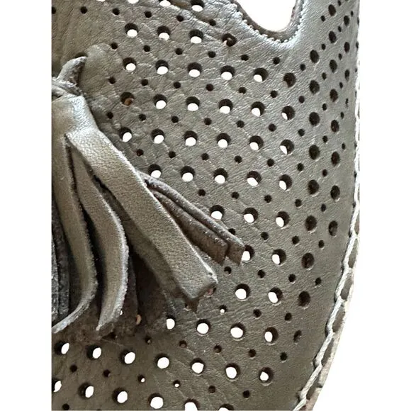 Bueno Navar Leather Laser Cut Peep Toe Slip On Espadrilles Sandals Olive Size 40