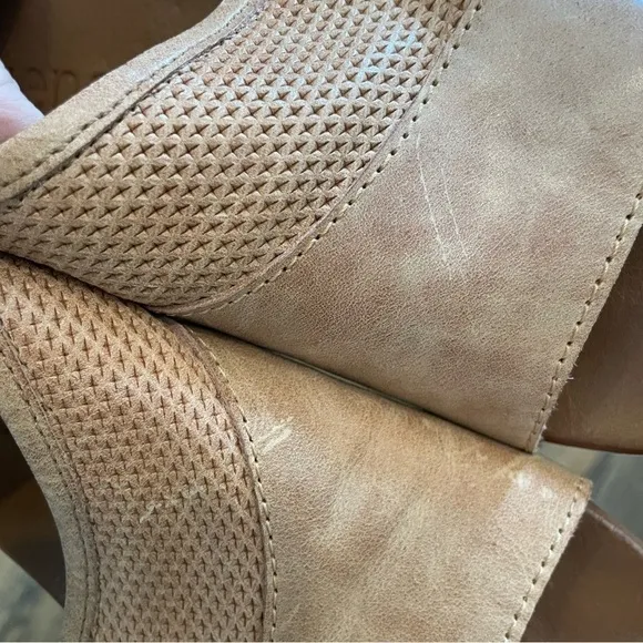 Bueno Tahiti Half d’Orsay Leather Sandals