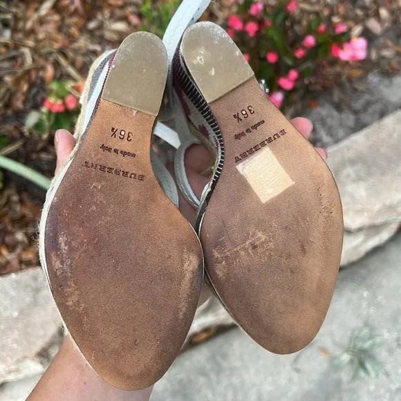 Burberry Nova Check Wedges w/ COE