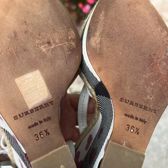 Burberry Nova Check Wedges