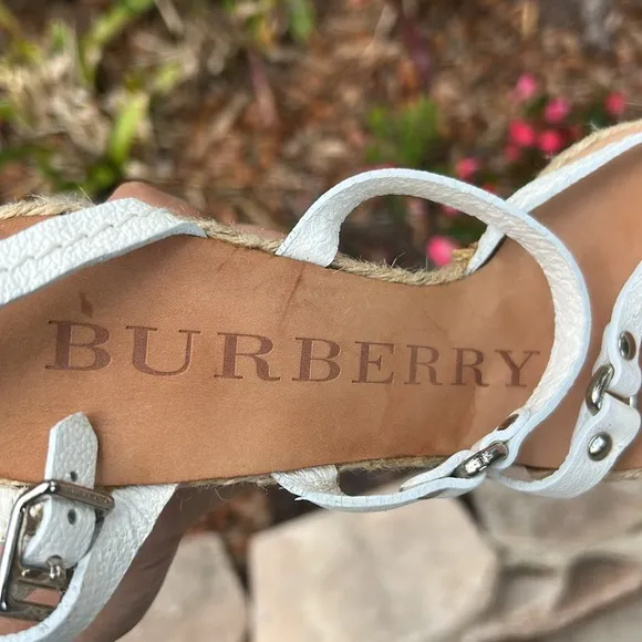 Burberry Nova Check Wedges