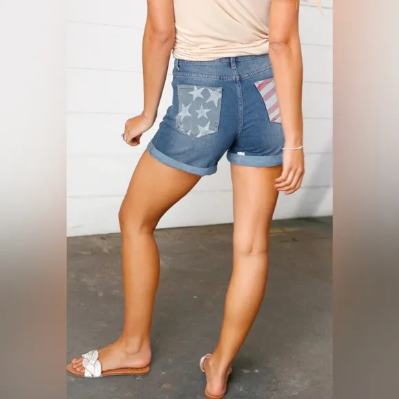 Button Down Cuffed Hem Patriotic Pocket Shorts