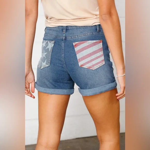 Button Down Cuffed Hem Patriotic Pocket Shorts