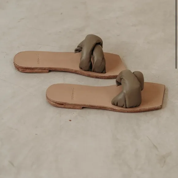 byJAMES Liora Sandal
