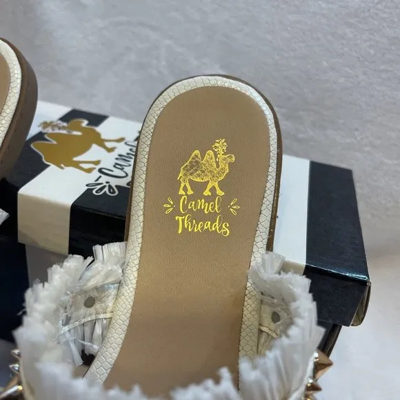 Camel Threads Women's Size 8 Blair Pearl Fridge Spike Sandal