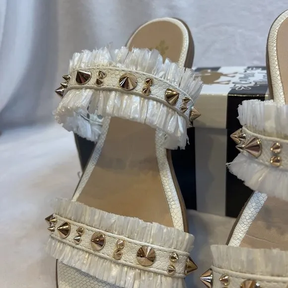 Camel Threads Women's Size 8 Blair Pearl Fridge Spike Sandal