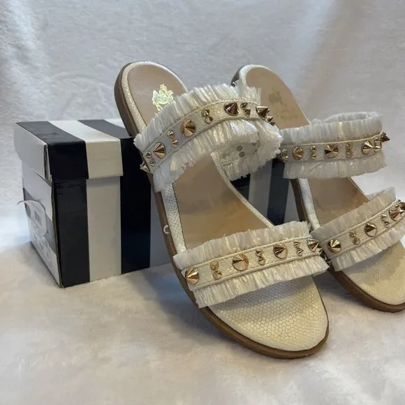 Camel Threads Women's Size 8 Blair Pearl Fridge Spike Sandal