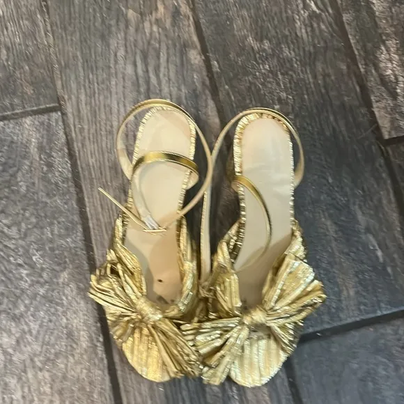 Camellia bow-embellished lamé sandals