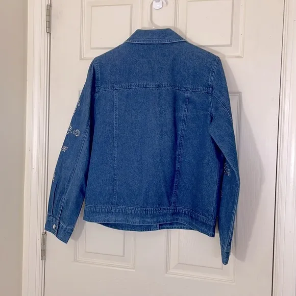 CCO PRICE DROP 🔥🔥 Unique Denim Blue Jeans Jacket Size Small/ Medium