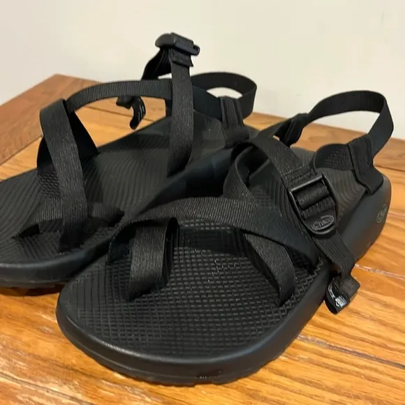 Chaco black sandals mens size 13.