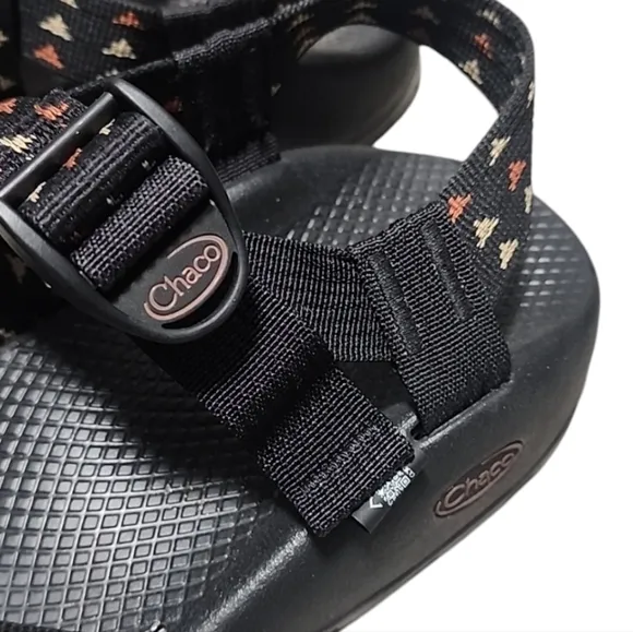 CHACO Lowdown Sandal Mens 11 Black Adjustable Strappy Hiking Hippie Travel