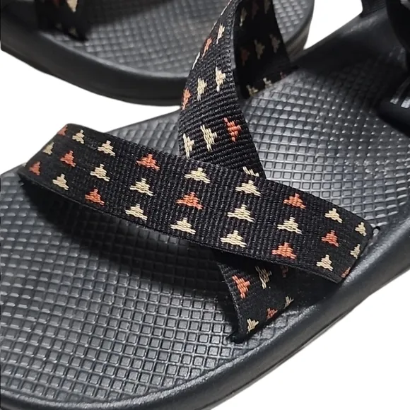 CHACO Lowdown Sandal Mens 11 Black Adjustable Strappy Hiking Hippie Travel