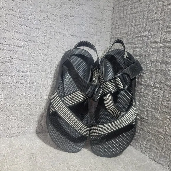 Chaco Mega Z Cloud Women's Size US 8 Black White Hiking Adjustable Strap Sandals