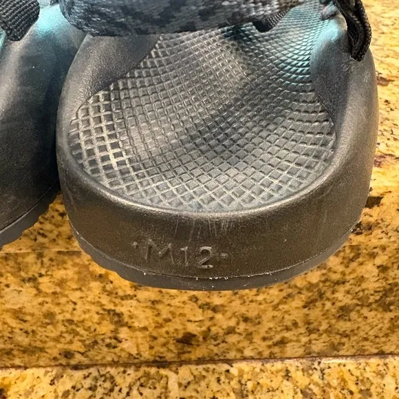 Chaco Mens Z2 Classic‎ Sandals, size 12 Blue Black Sport Hiking Travel
