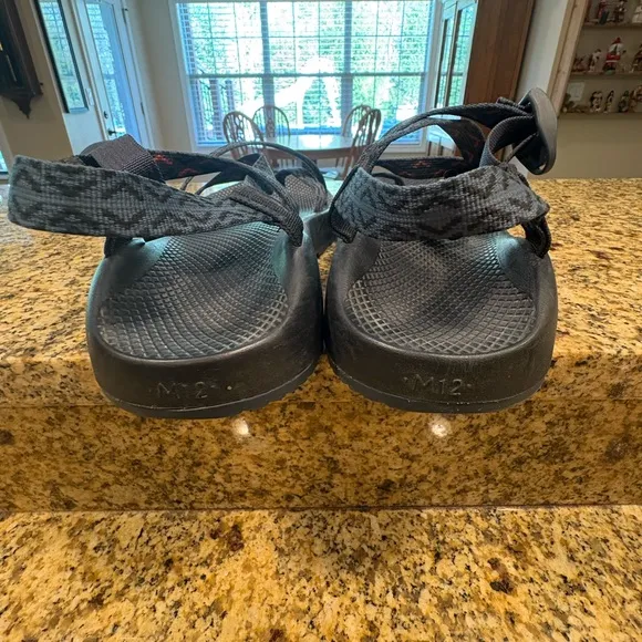 Chaco Mens Z2 Classic‎ Sandals, size 12 Blue Black Sport Hiking Travel