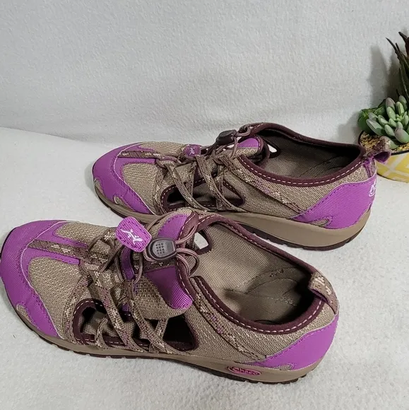 Chaco Purple Slip-On Hiking Girls Sandals 5