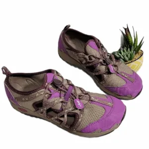 Chaco Purple Slip-On Hiking Girls Sandals 5