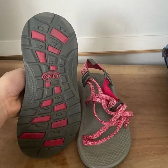 Chaco Sandals kids Z/Cloud X2 Size 3 Pink Comfort Hiking strappy Sandals