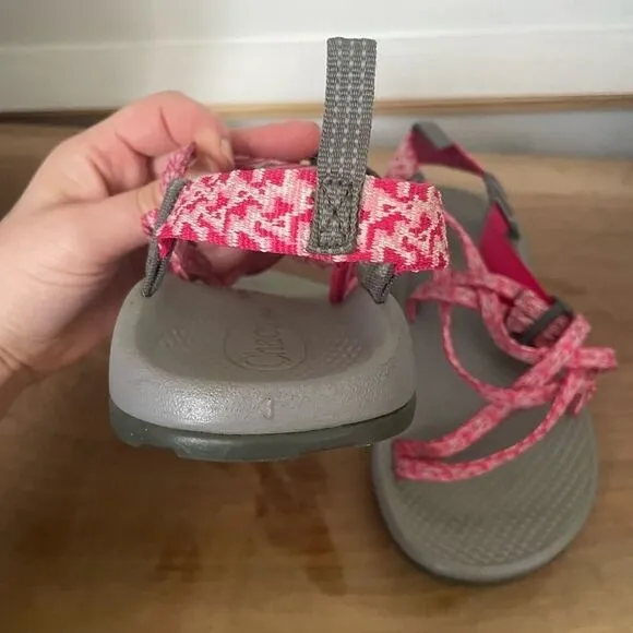 Chaco Sandals kids Z/Cloud X2 Size 3 Pink Comfort Hiking strappy Sandals