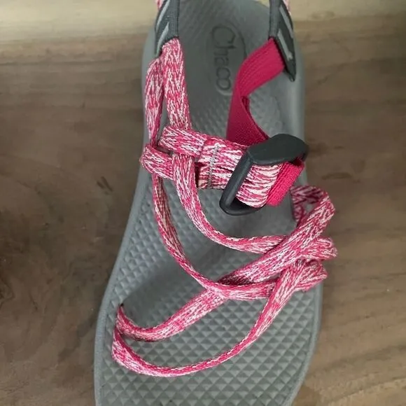 Chaco Sandals kids Z/Cloud X2 Size 3 Pink Comfort Hiking strappy Sandals