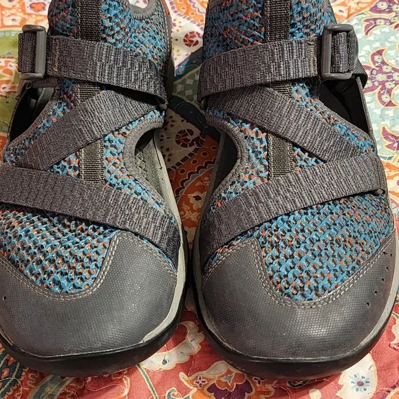 Chaco Womens Odyssey Hiking Sandal Shoes Close Toe Grey Teal Comfort
