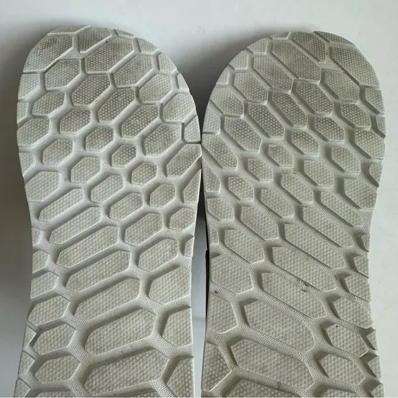 Chaco Women's Sandals in Gray Size 9