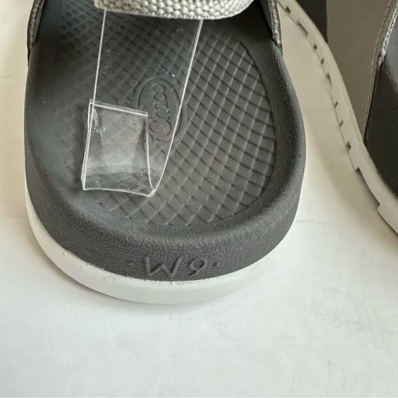Chaco Women's Sandals in Gray Size 9