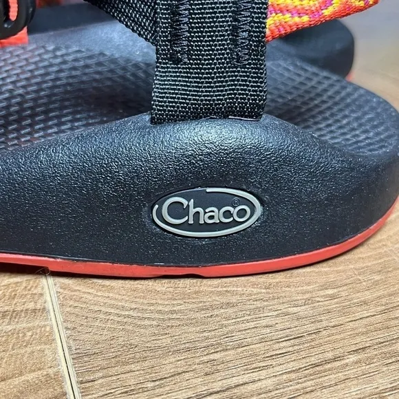 Chaco Women’s Z/1 Classic Sandals Size 9 - Black &amp; Orange - Great Condition