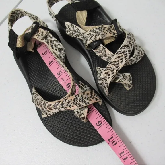 Chaco Women's Z/2 Classic Sandals Trine Black/White Size 6 Hiking Outdoors