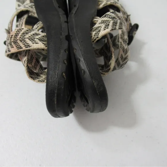 Chaco Women's Z/2 Classic Sandals Trine Black/White Size 6 Hiking Outdoors