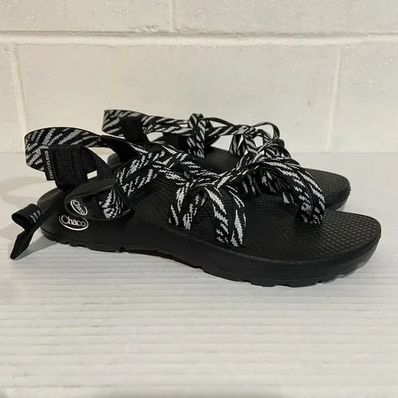 Chaco ZCloud X2 Dual Adjustable Straps Women's Hiking Sandal 8 Black/White