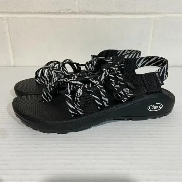 Chaco ZCloud X2 Dual Adjustable Straps Women's Hiking Sandal 8 Black/White