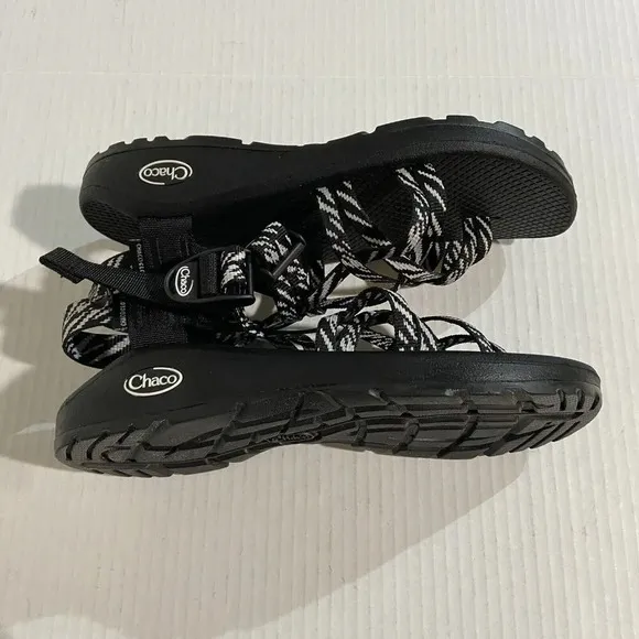 Chaco ZCloud X2 Dual Adjustable Straps Women's Hiking Sandal 8 Black/White