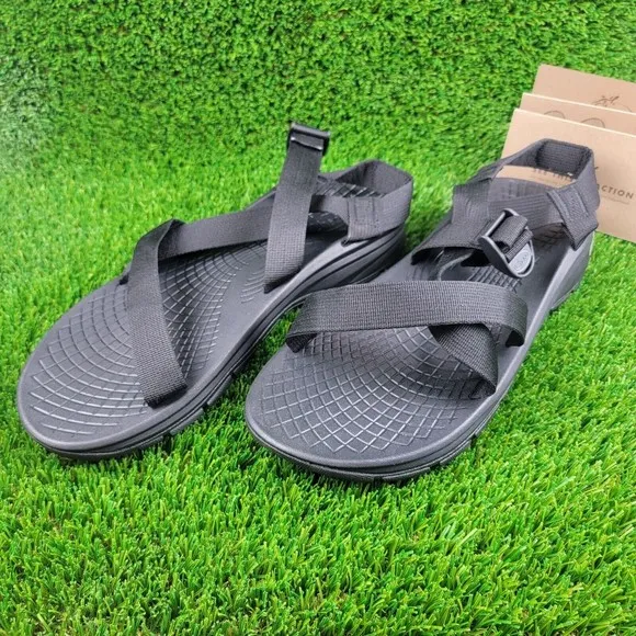 Chaco ZVOLV Mens Size 13 Sport Water Hiking Z/ Sandals Adjustable Black J105085