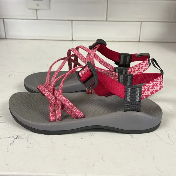 Chaco ZX1 Ecotread Sandal (Big Kid) Size 6 - Girls Rend Pink - Good Condition