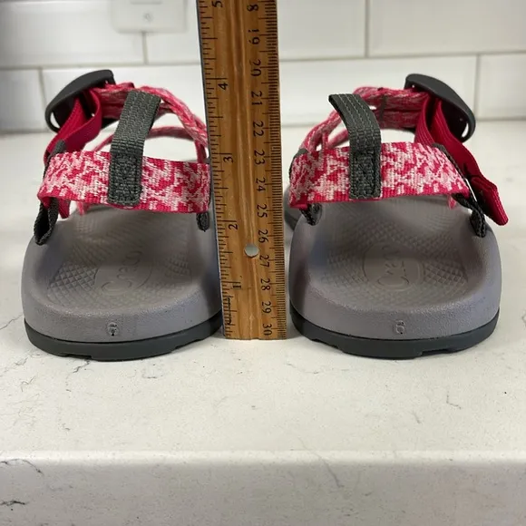 Chaco ZX1 Ecotread Sandal (Big Kid) Size 6 - Girls Rend Pink - Good Condition