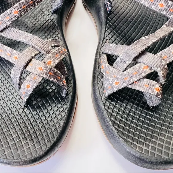 CHACO ZX/2 GRAY ORANGE TOE SPORTS SANDALS SIZE 9 EUC