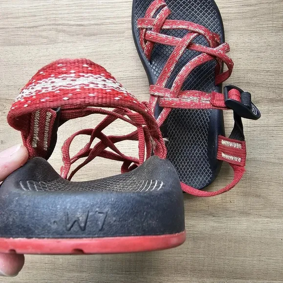 Chaco ZX/2 Yampa Sole Sandals Womens 7 Red Strappy Outdoor Hiking Vibram Water