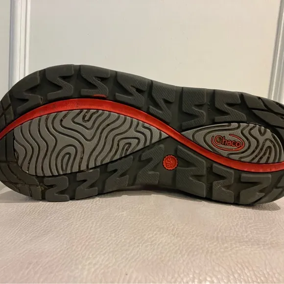 Chaco’s Women's Orange/ Red Strappy Sandals Adjustable Buckle Size 6