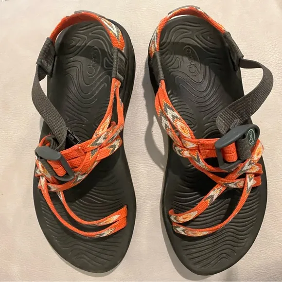 Chaco’s Women's Orange/ Red Strappy Sandals Adjustable Buckle Size 6