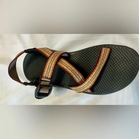 CHACOS Z1 Classic Men’s 6 or Women’s 8 Outdoor Sandals SuperGrip LUVseat Cushion