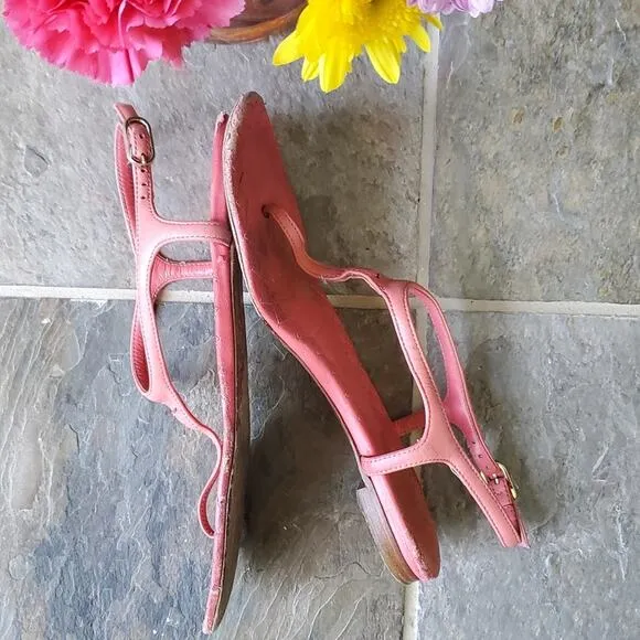 Chanel Pink Quilted Leather Thong Sandals (35)