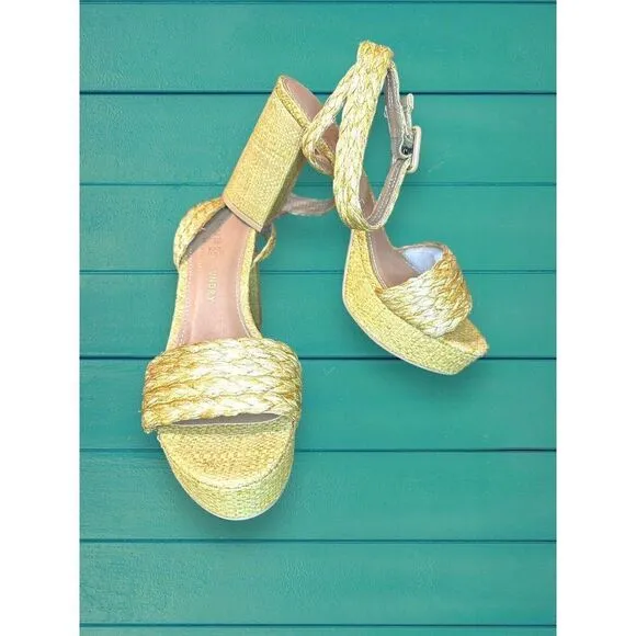 Chinese Laundry Women's Truett Heeled Sandal  Straw Platform Y2K Style Sz 9
