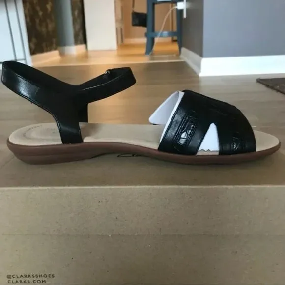 Clark's Ada Mist Ankle Strap Sandals Size 6.5 NIB   NWT