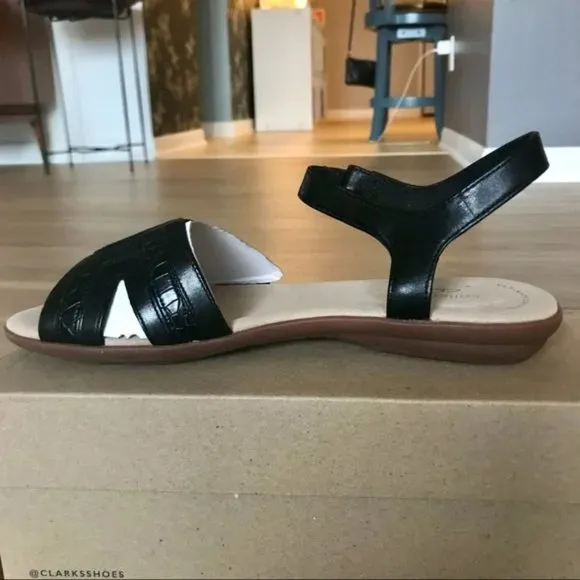 Clark's Ada Mist Ankle Strap Sandals Size 6.5 NIB   NWT