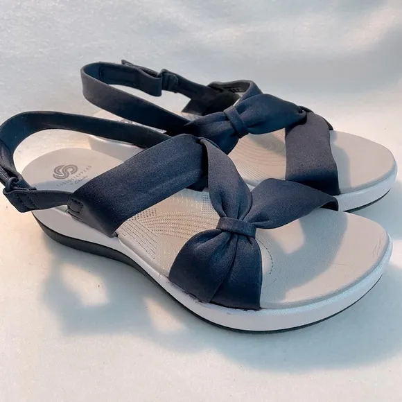 Clarks Cloud Steppers Sandals NWOT