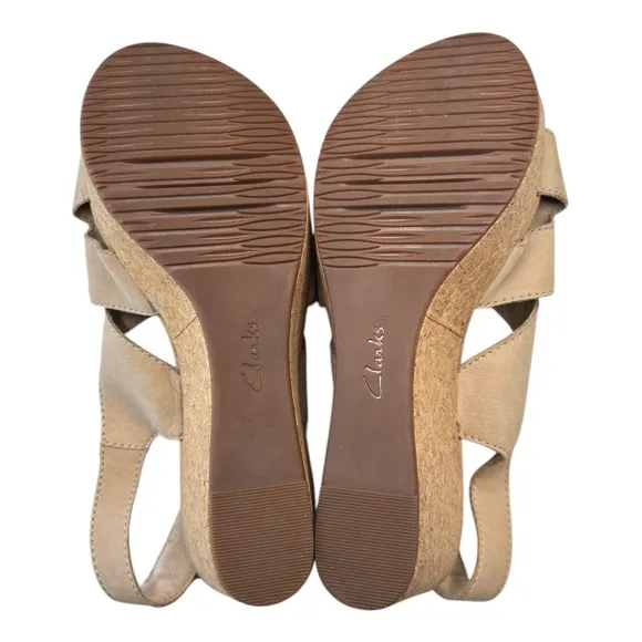 Clarks Collection Cushion Soft Annadel Bari Beige Leather Wedge Sandals Size 7.5